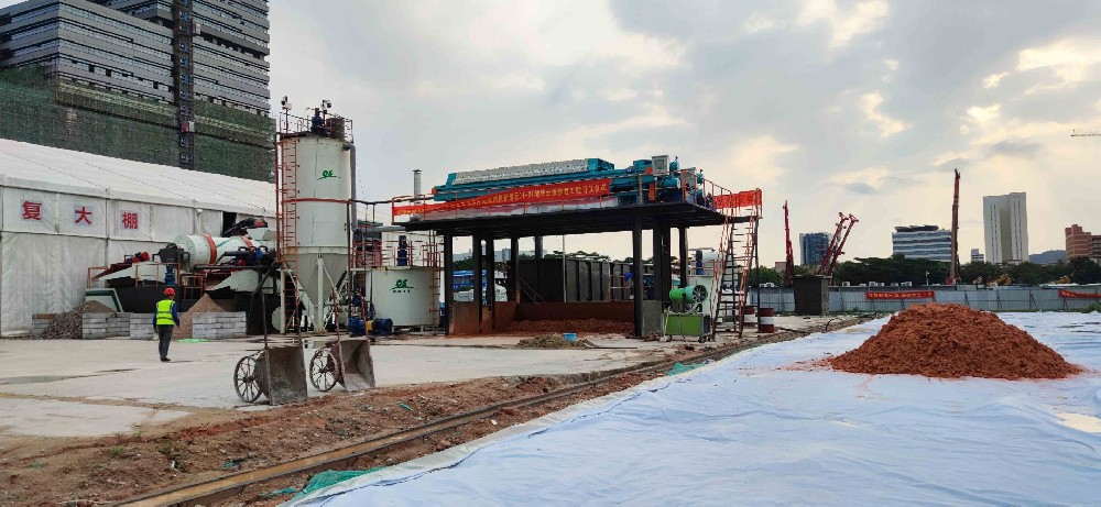 德森淋洗裝備施工現(xiàn)場