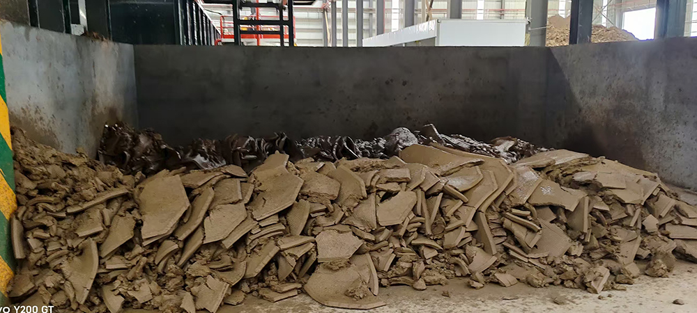 德森通溝污泥治理現(xiàn)場